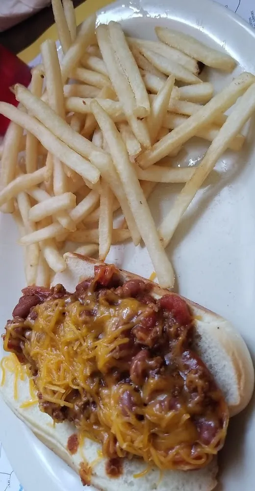Chilichz Dog and Fries